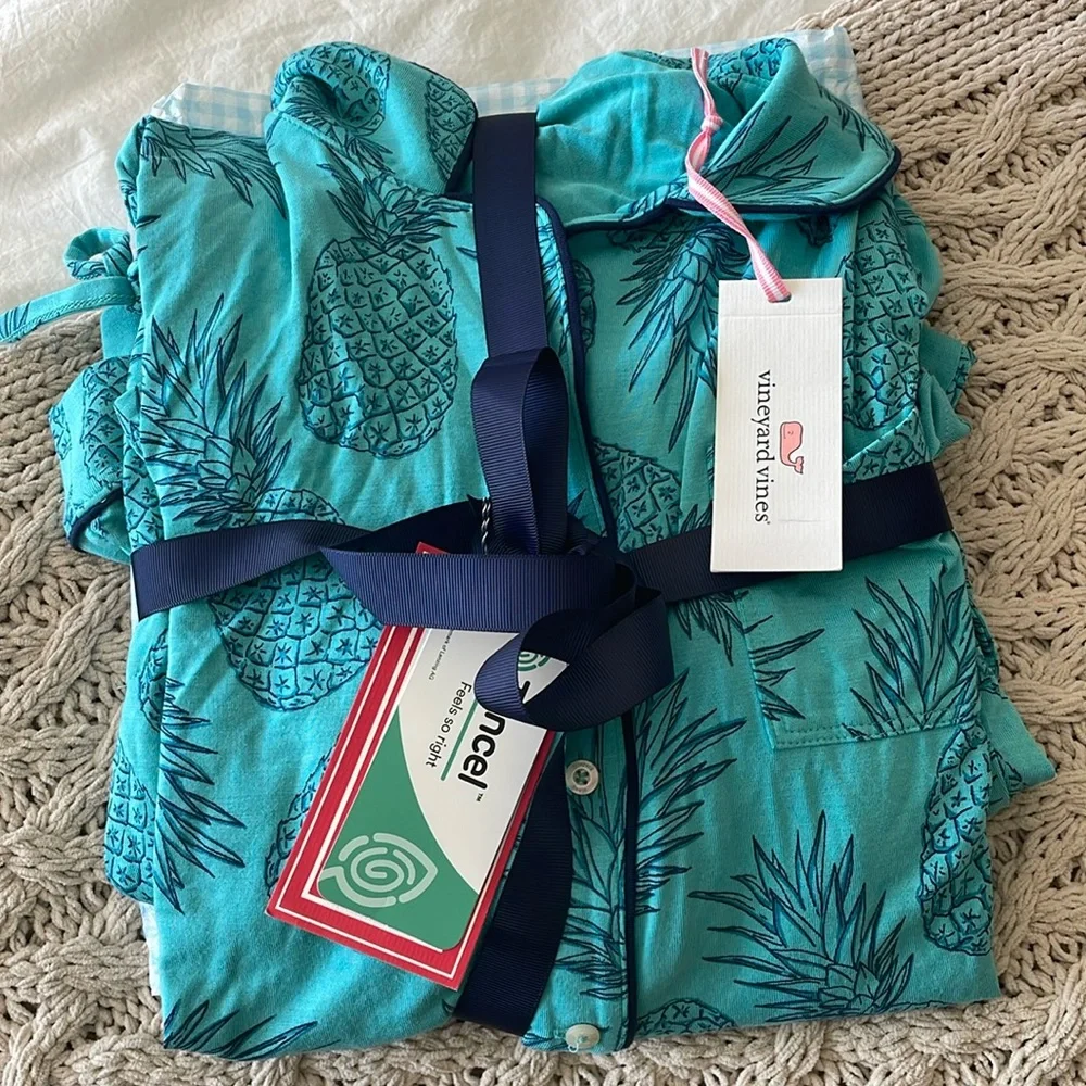 Vineyard Vines Women’s Super-Soft Printed Knit Pajama Set NWT Size M - Picture 4 of 9